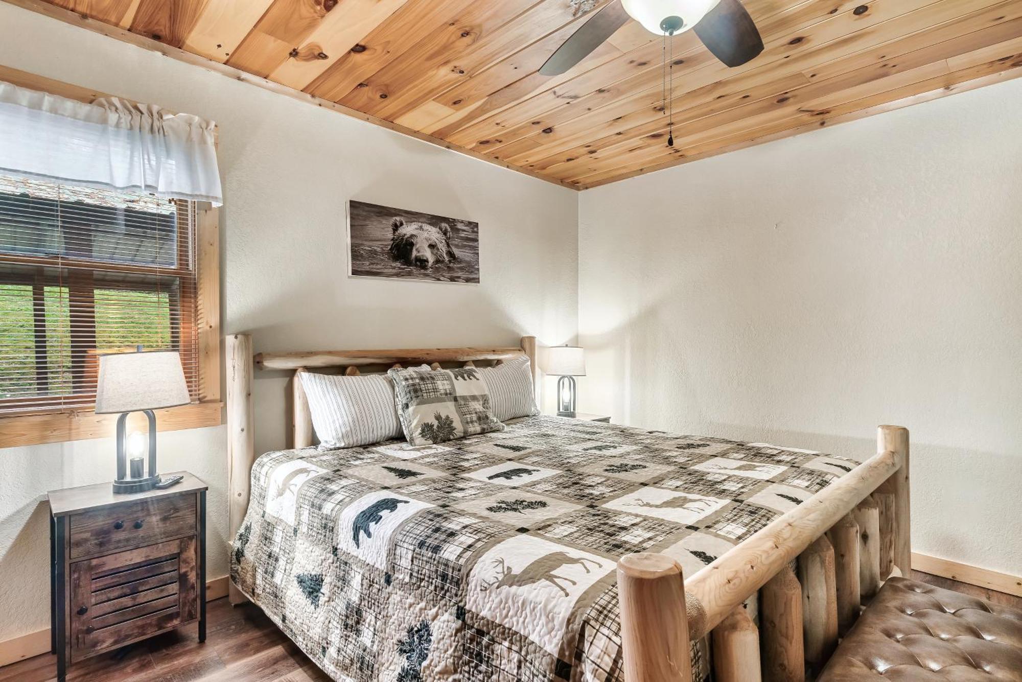 Peaceful Family Cabin With Hot Tub, Game Room, & More! Sevierville Exterior photo