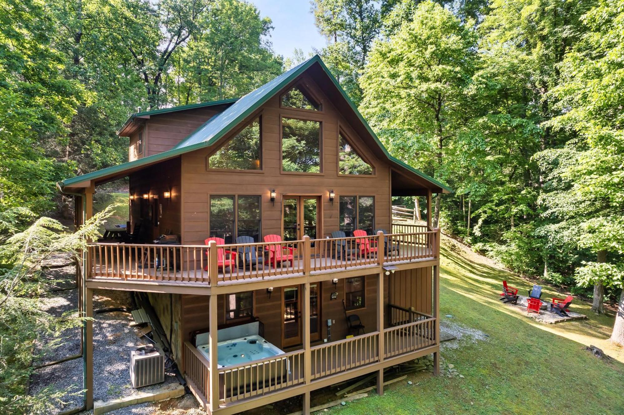 Peaceful Family Cabin With Hot Tub, Game Room, & More! Sevierville Exterior photo
