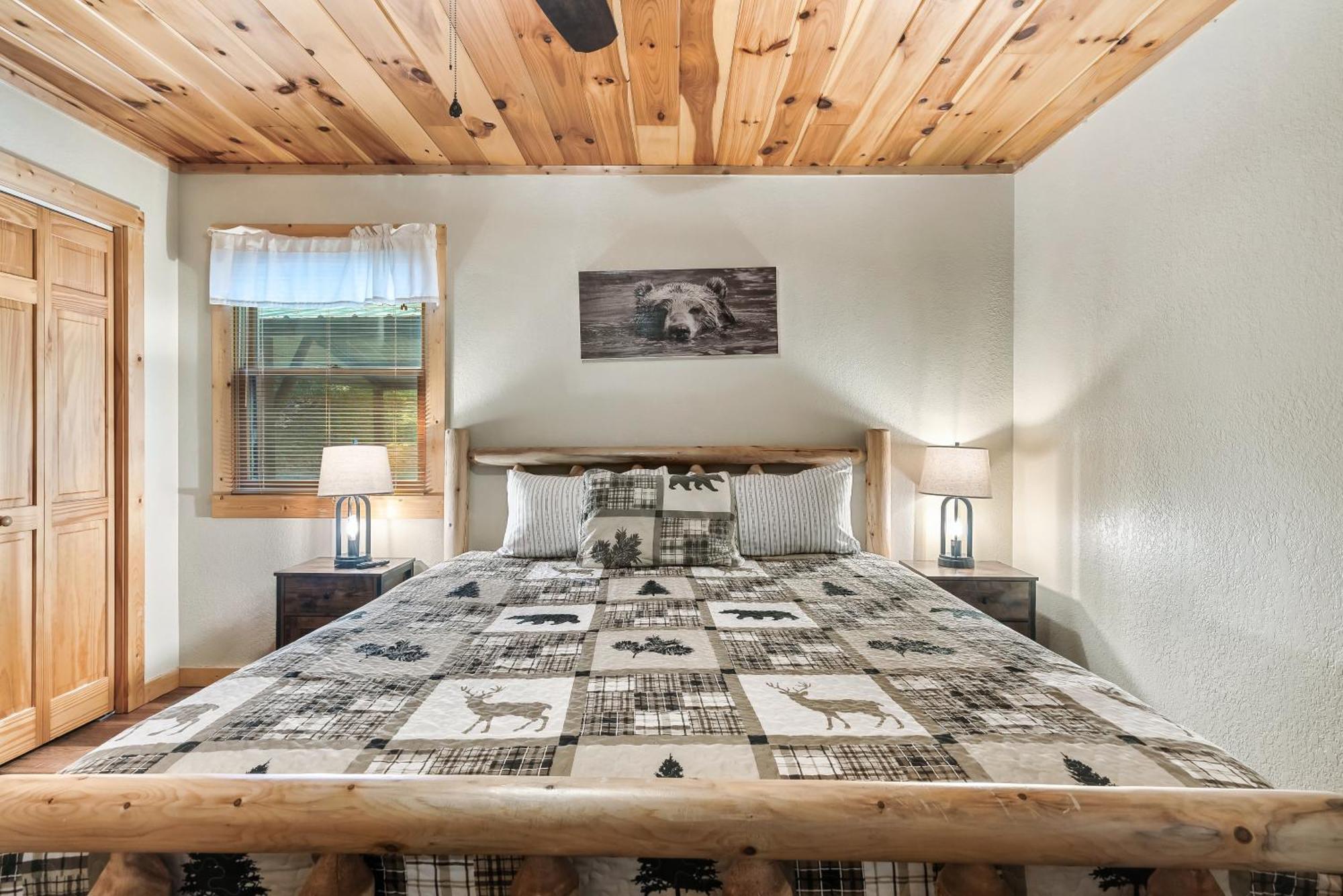 Peaceful Family Cabin With Hot Tub, Game Room, & More! Sevierville Exterior photo