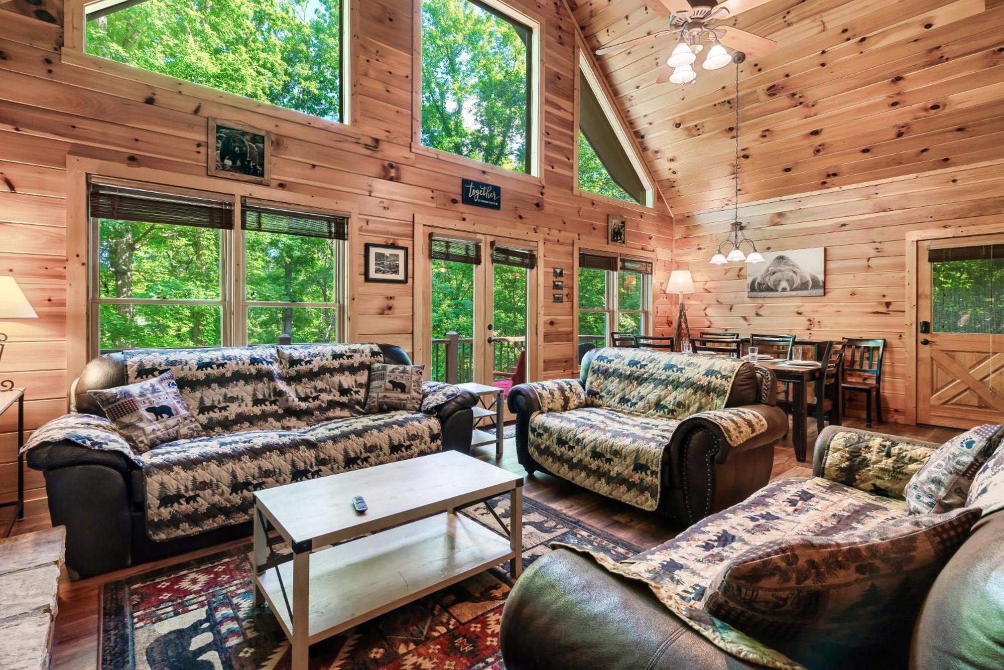 Peaceful Family Cabin With Hot Tub, Game Room, & More! Sevierville Exterior photo