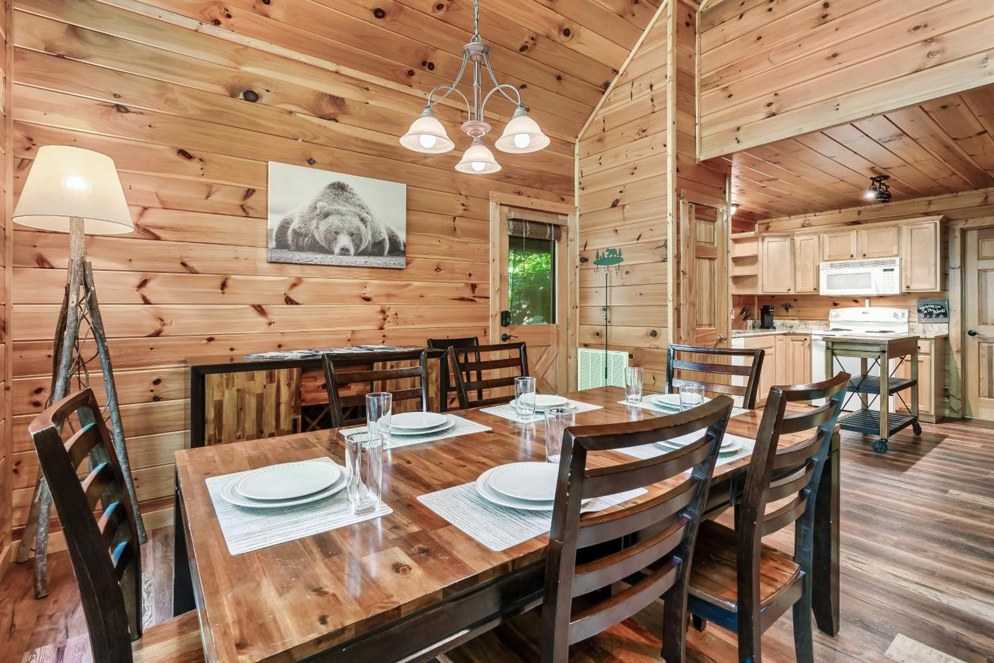 Peaceful Family Cabin With Hot Tub, Game Room, & More! Sevierville Exterior photo