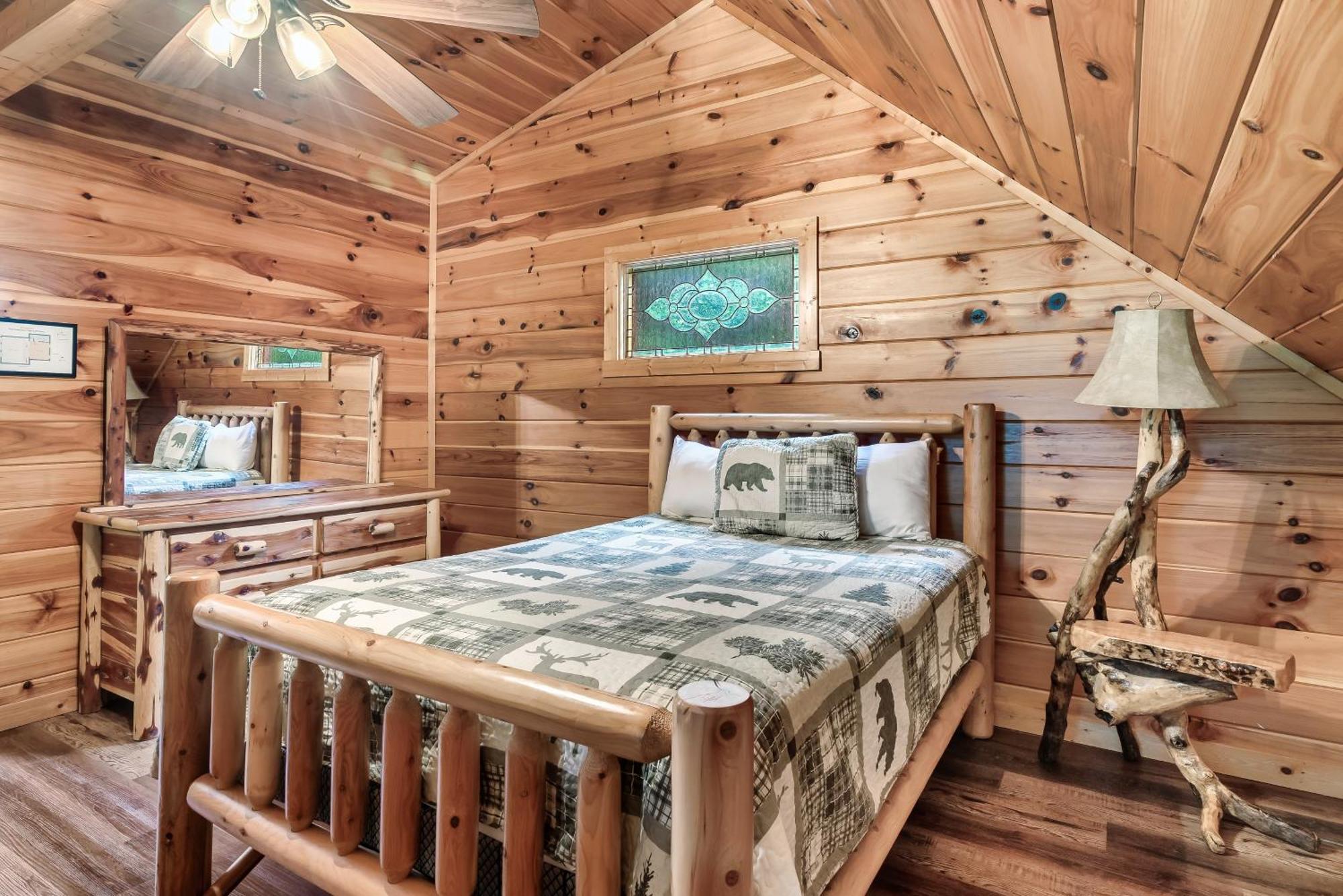 Peaceful Family Cabin With Hot Tub, Game Room, & More! Sevierville Exterior photo